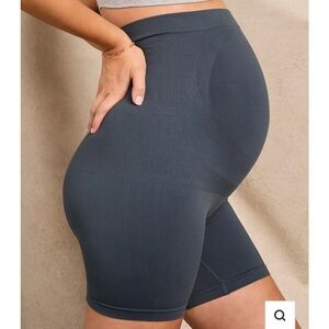 Maternity belly support shorts